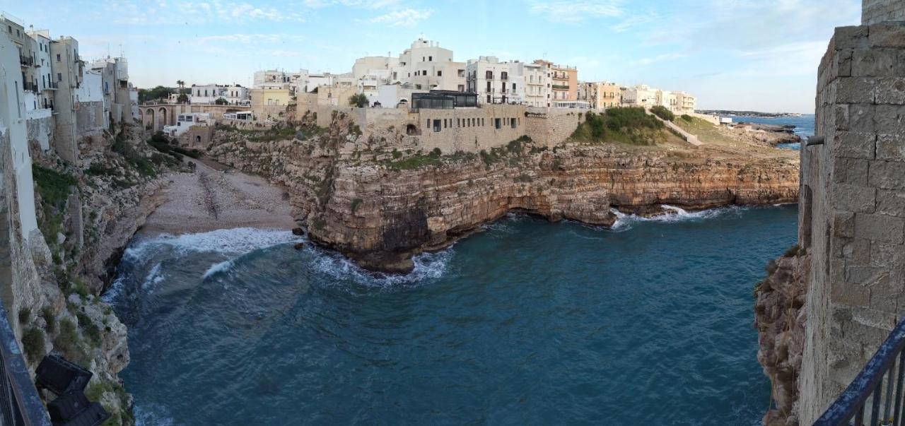 פולינאנו א מארה Dimora Altomare Holiday Suites - Locazione Turistica מראה חיצוני תמונה
