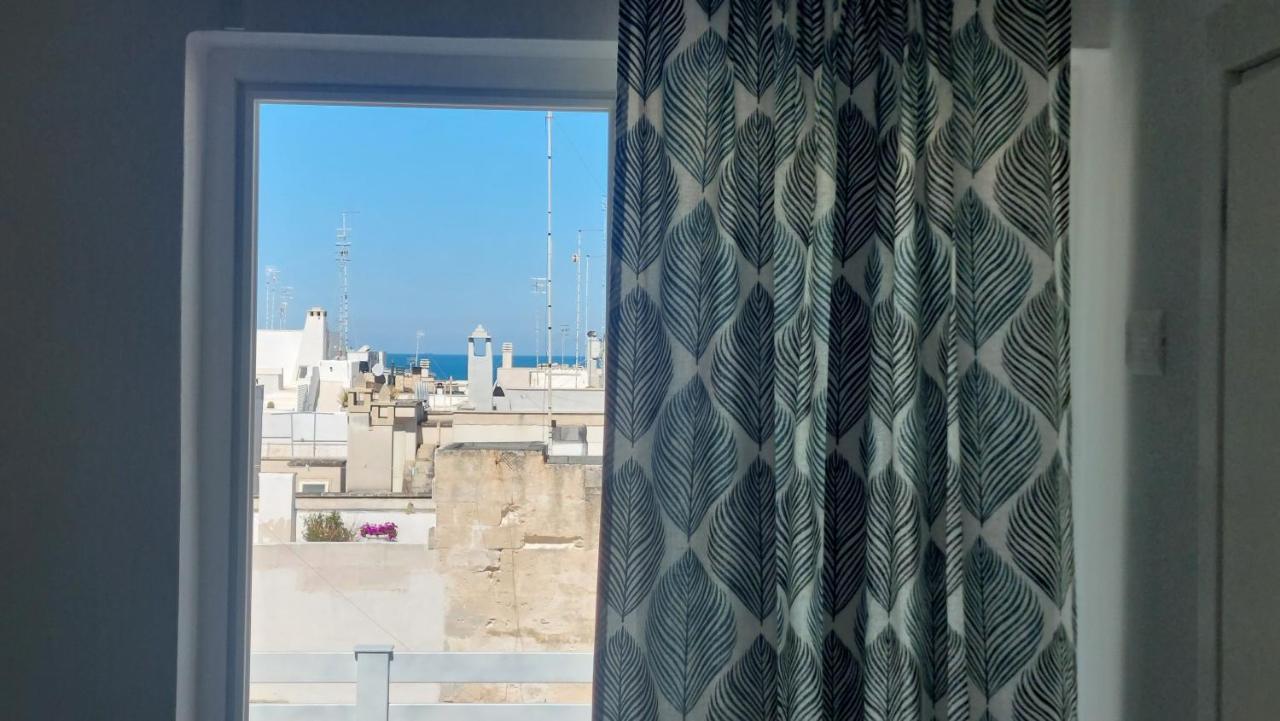 פולינאנו א מארה Dimora Altomare Holiday Suites - Locazione Turistica מראה חיצוני תמונה