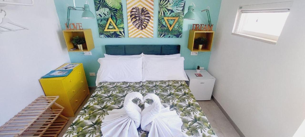 פולינאנו א מארה Dimora Altomare Holiday Suites - Locazione Turistica מראה חיצוני תמונה