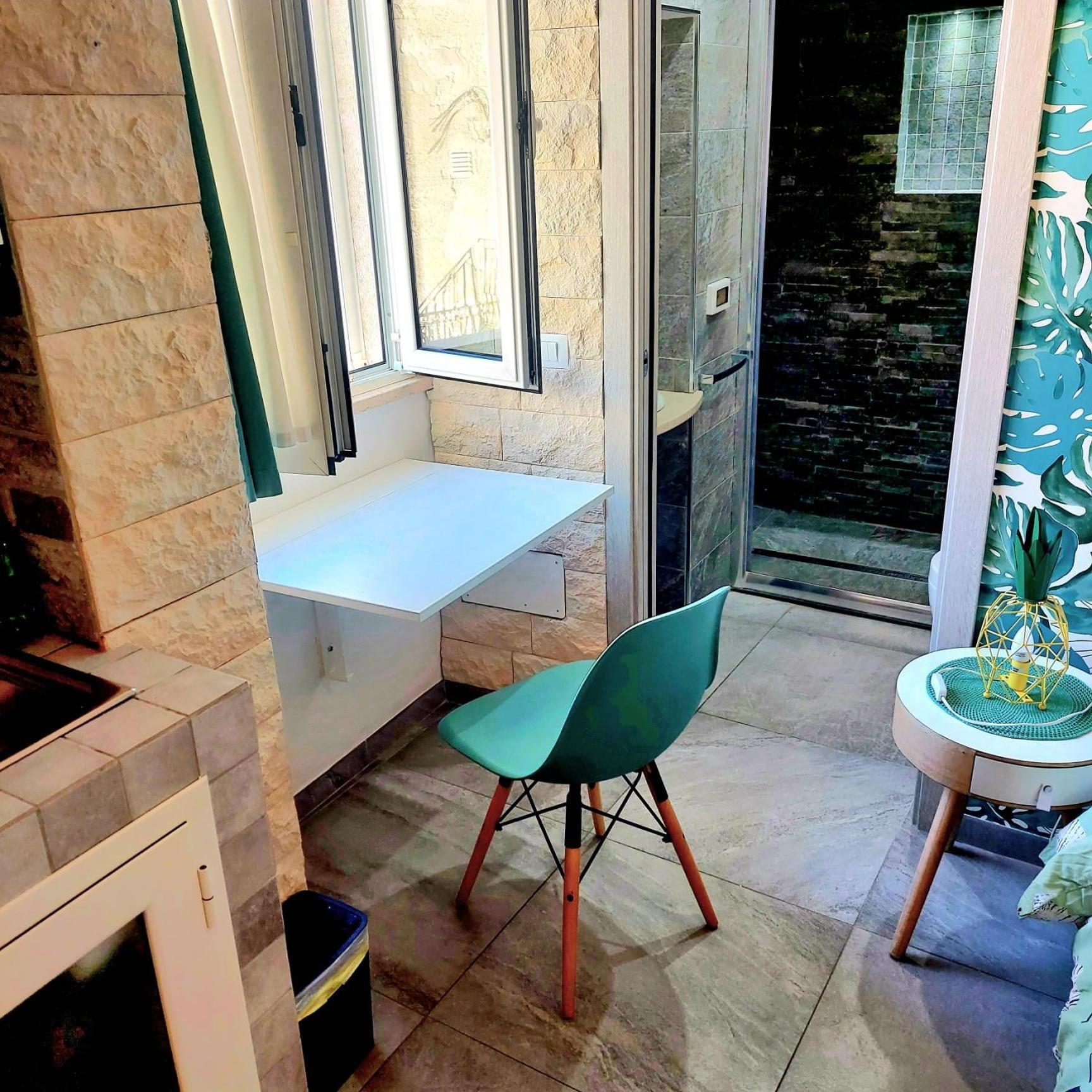 פולינאנו א מארה Dimora Altomare Holiday Suites - Locazione Turistica מראה חיצוני תמונה