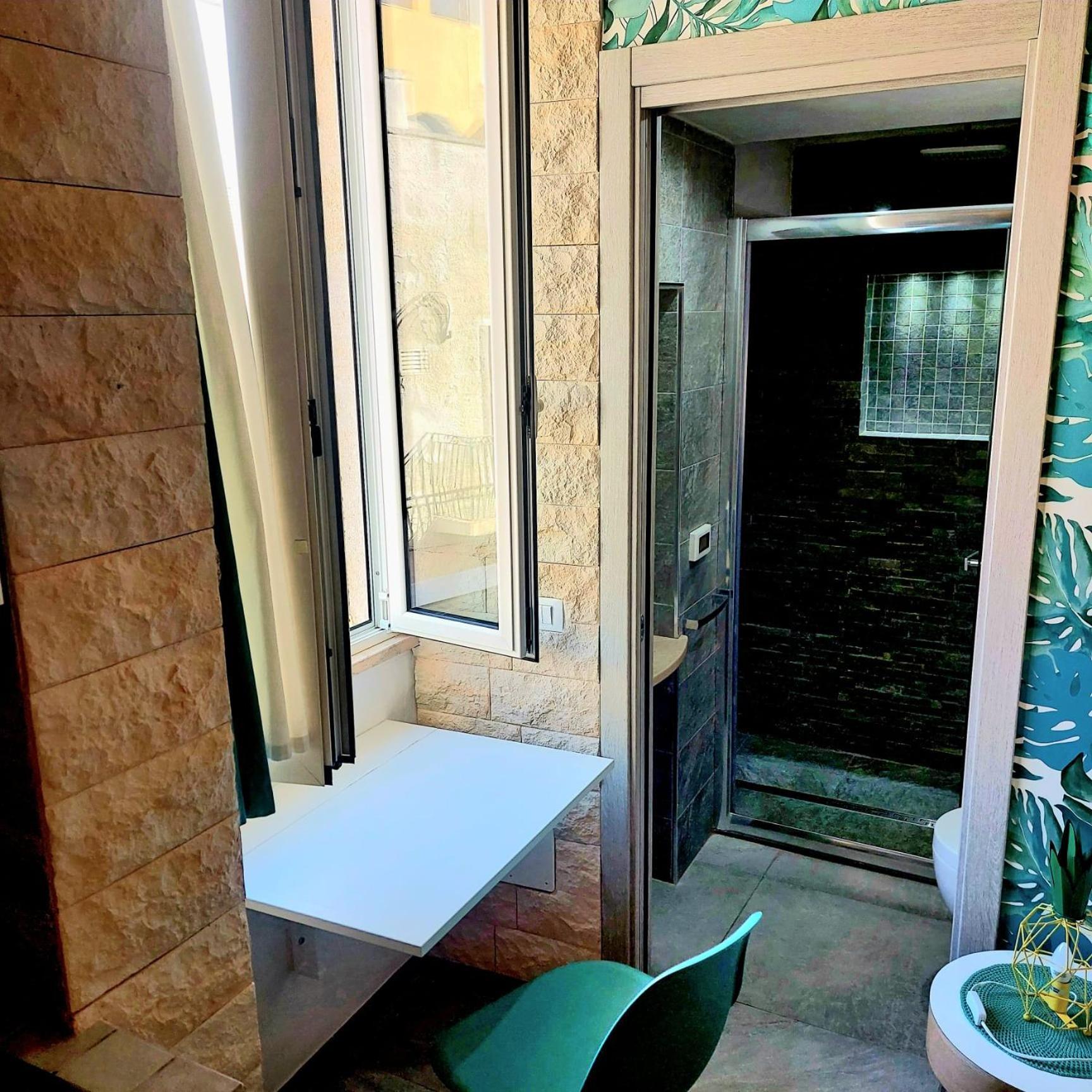 פולינאנו א מארה Dimora Altomare Holiday Suites - Locazione Turistica מראה חיצוני תמונה