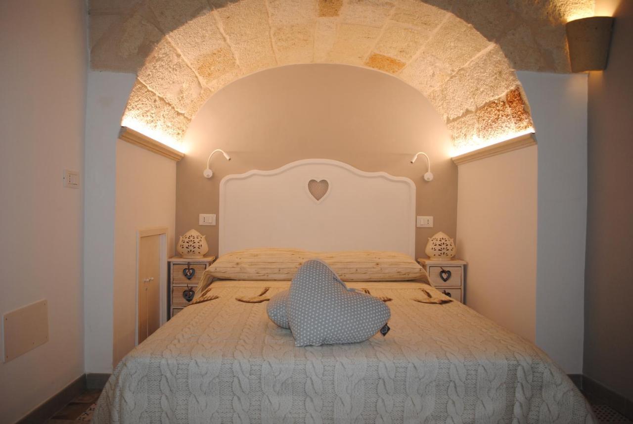 פולינאנו א מארה Dimora Altomare Holiday Suites - Locazione Turistica מראה חיצוני תמונה
