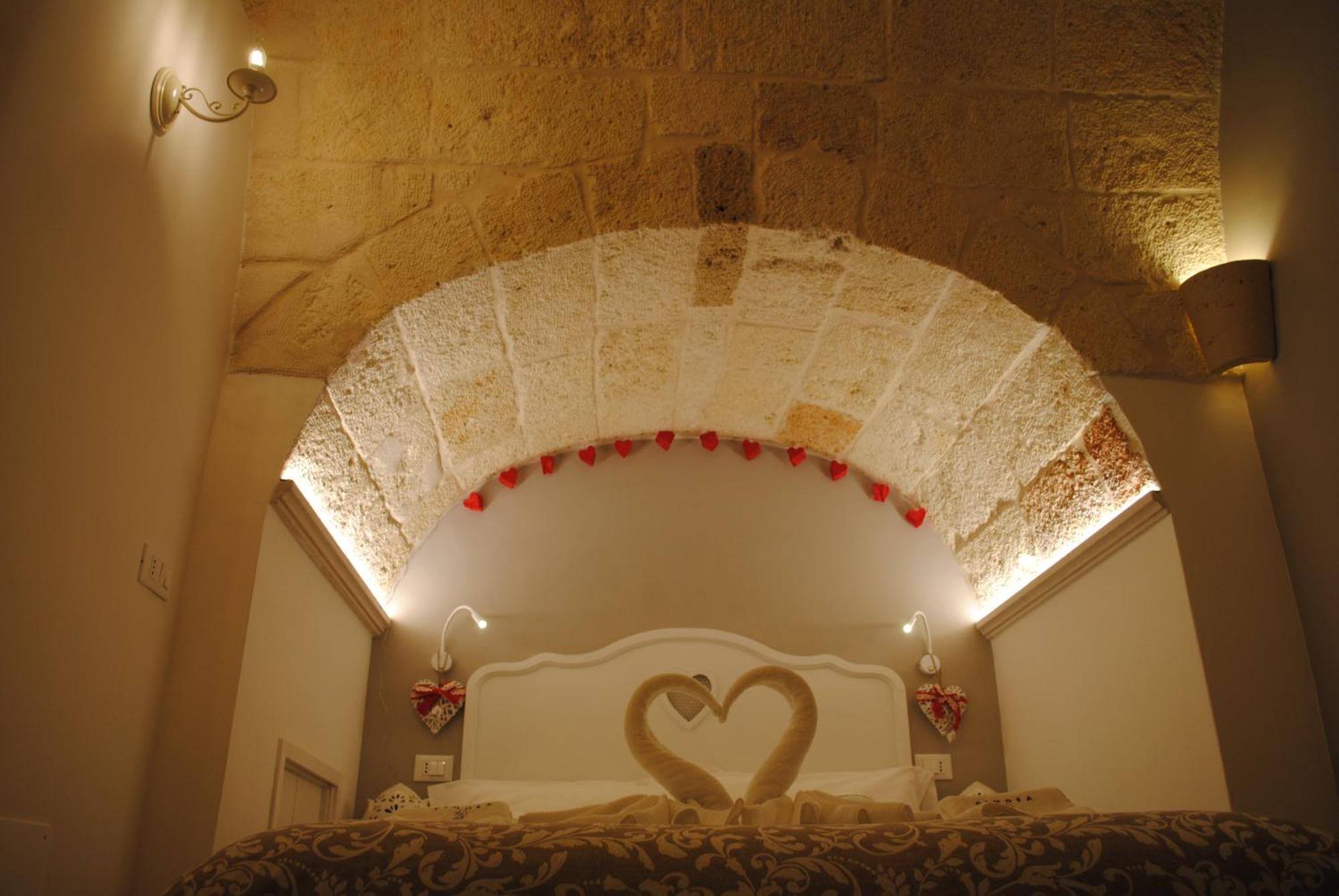 פולינאנו א מארה Dimora Altomare Holiday Suites - Locazione Turistica מראה חיצוני תמונה